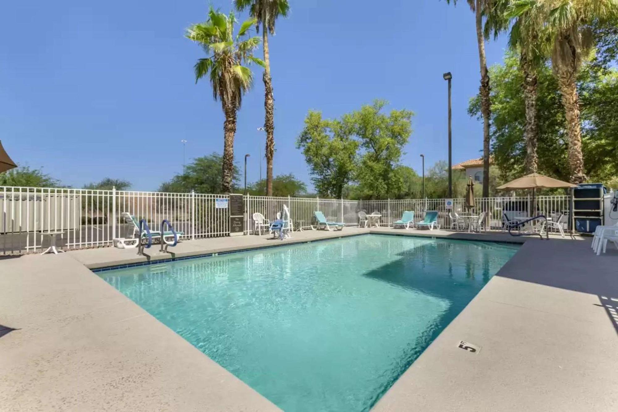 Comfort Inn Chandler - Phoenix South I-10 Экстерьер фото